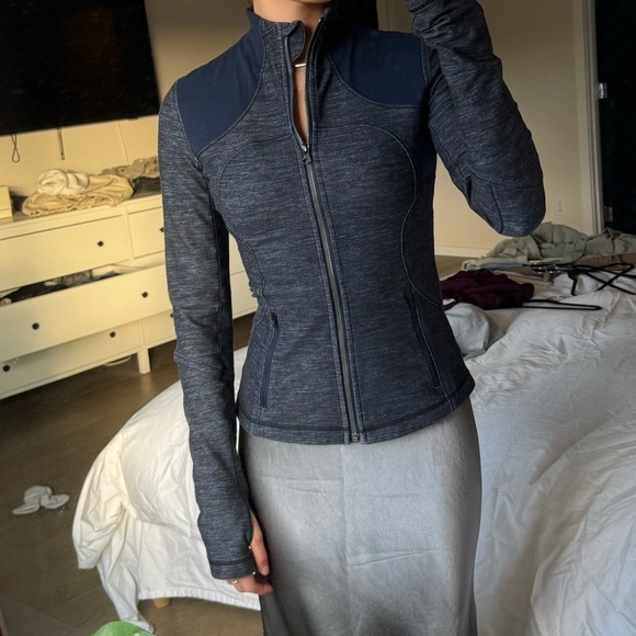 Lululemon jacket - Picture 5 of 6